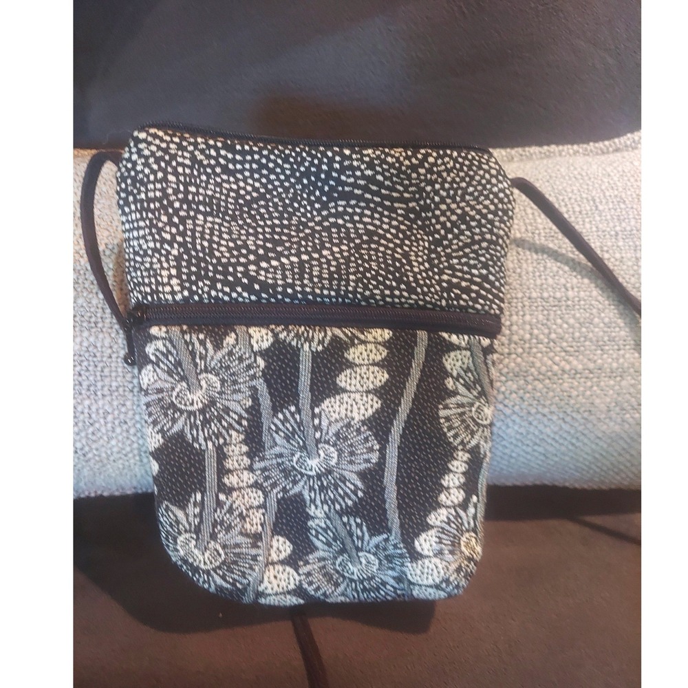 Maruca Handmade Boulder CO Jacquard Floral Black Cream Crossbody Bag Small Zip